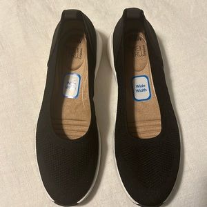 Time and tru slip on shoes. Never worn!